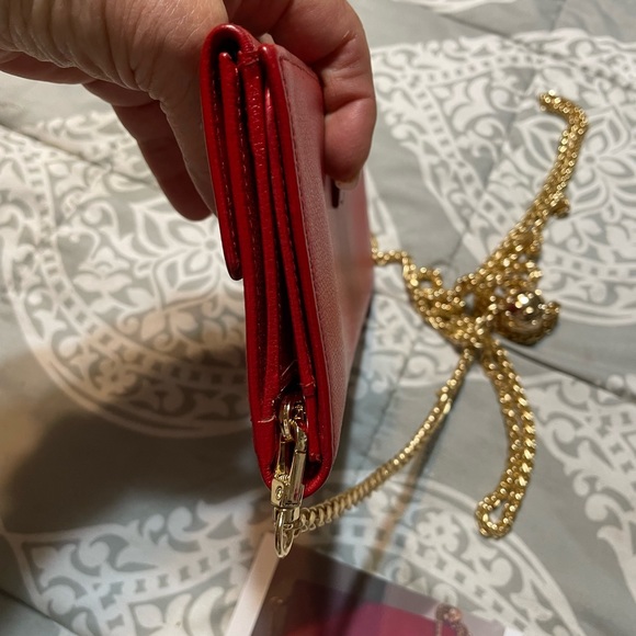 Authenticated Chanel button tab wallet - Picture 4 of 7